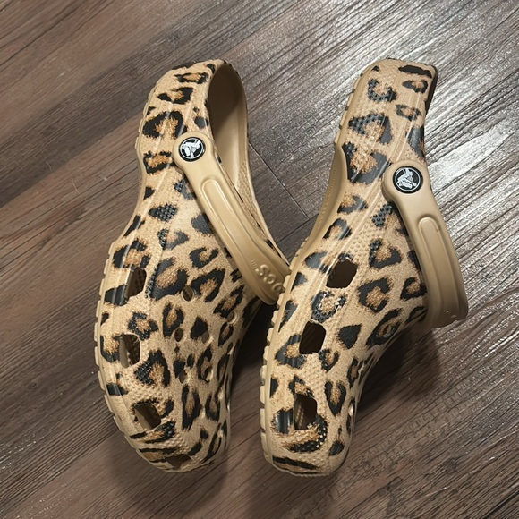 Leopard Print CROCS - Picture 2 of 7